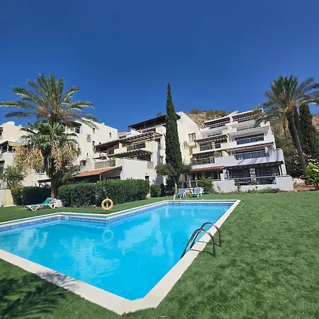 Spacious 1bdr Sea View & Pool Appartement Oroklini