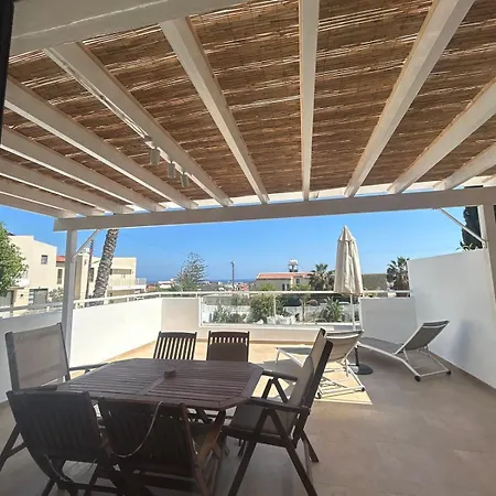 Spacious 1bdr Sea View & Pool Appartement