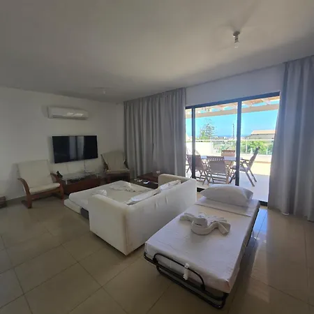 Appartement Spacious 1bdr Sea View & Pool