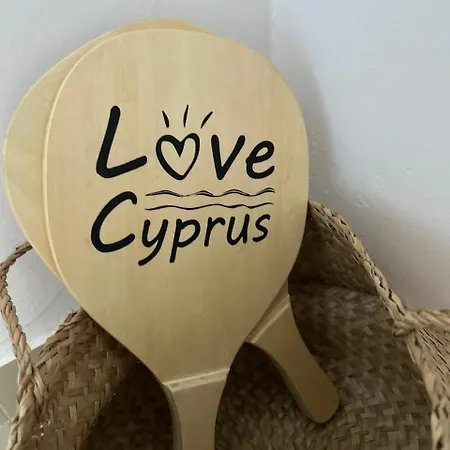 Spacious 1bdr Sea View & Pool Appartement Oroklini