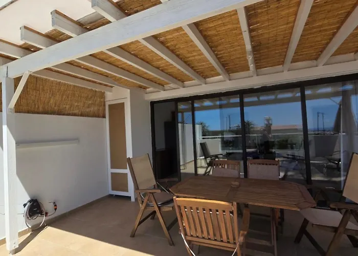 Spacious 1bdr Sea View & Pool 公寓 *