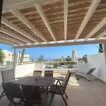 Spacious 1bdr Sea View & Pool アパート