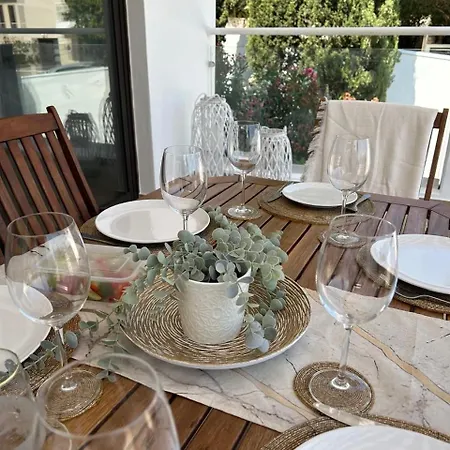 아파트 Spacious 1bdr Sea View & Pool