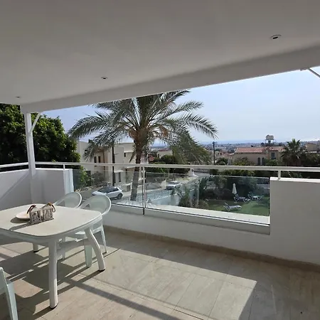 Spacious 1bdr Sea View & Pool