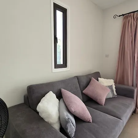 아파트 Spacious 1bdr Sea View & Pool 보로클리니