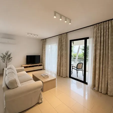 Διαμέρισμα Hills Modern Sea View