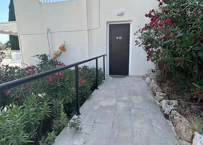 Spacious 1bdr Sea View & Pool * Voroklini