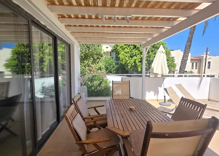 Spacious 1bdr Sea View & Pool Appartamento Voroklini