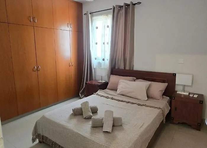 Spacious 1bdr Sea View & Pool Voróklini